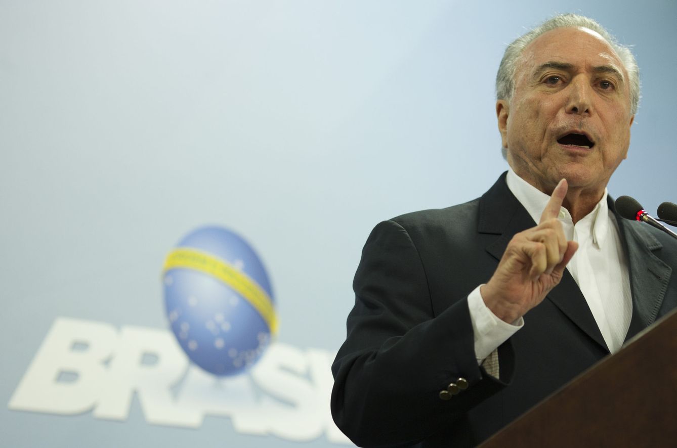 El presidente de Brasil Michel Temer durante un discurso en el Palacio del Planalto, en Brasilia, el 20 de mayo de 2017. (EFE)