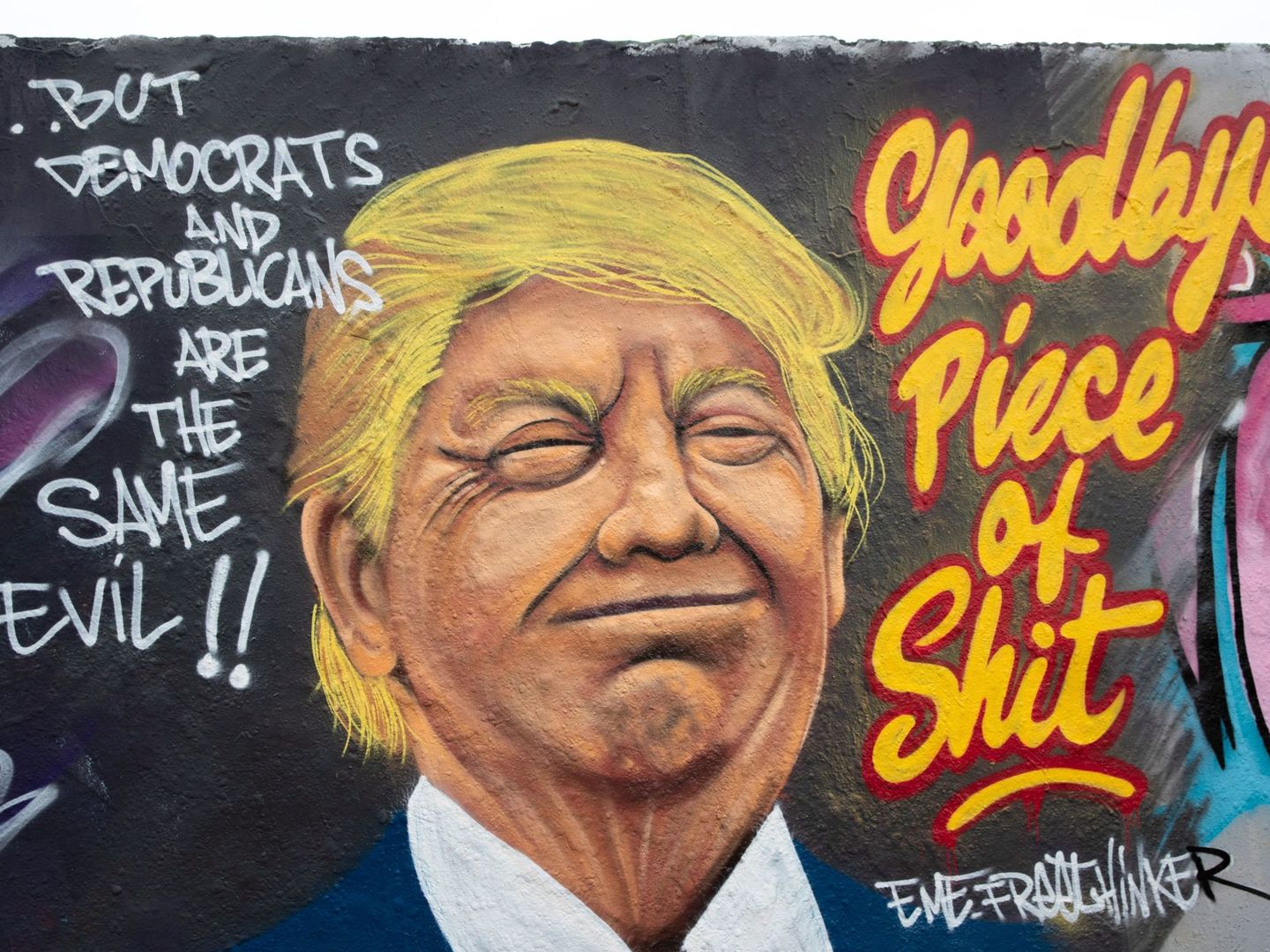 Grafiti del presidente saliente de EEUU, Donald Trump. (EFE)