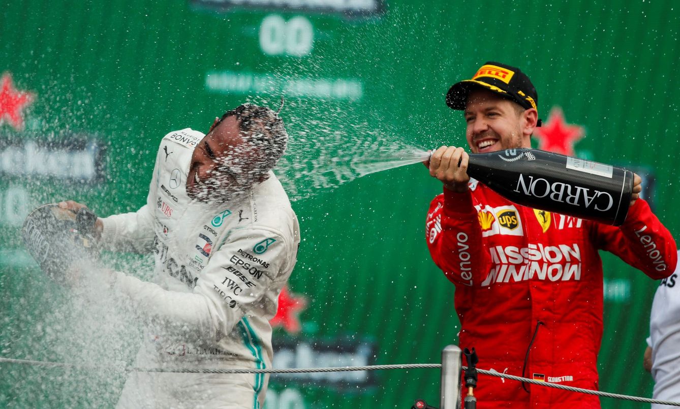 A pesar del resultado Vettel acabó contento con su segundo puesto. (EFE)