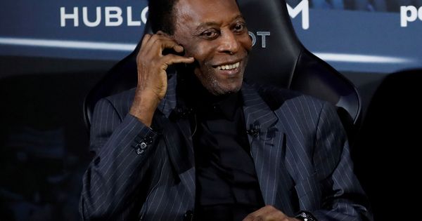 Foto: Pelé estuvo a principios de mes en París, donde realizó un acto publicitario junto a Mbappé. (Reuters)