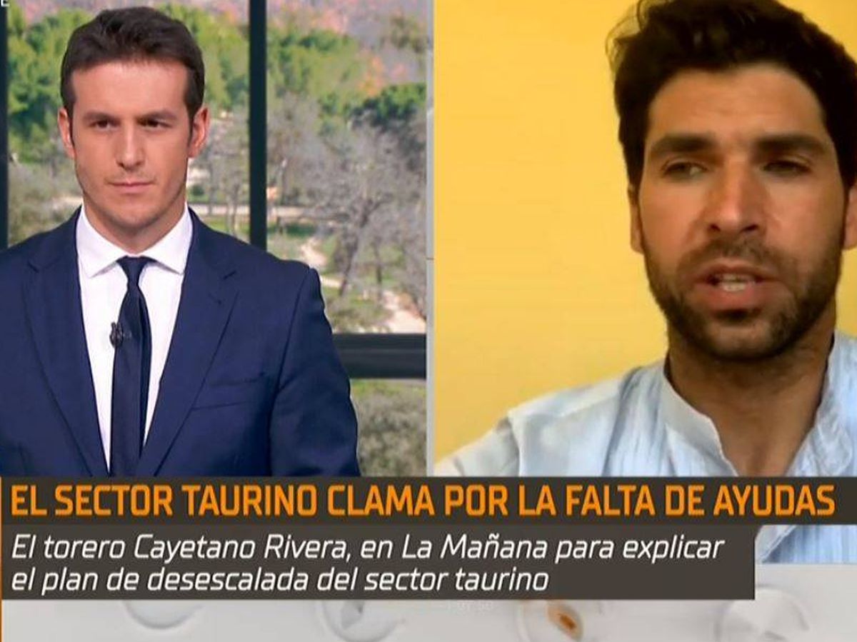 Foto: Diego Losada y Cayetano Rivera, en 'La mañana' de La 1. (RTVE)