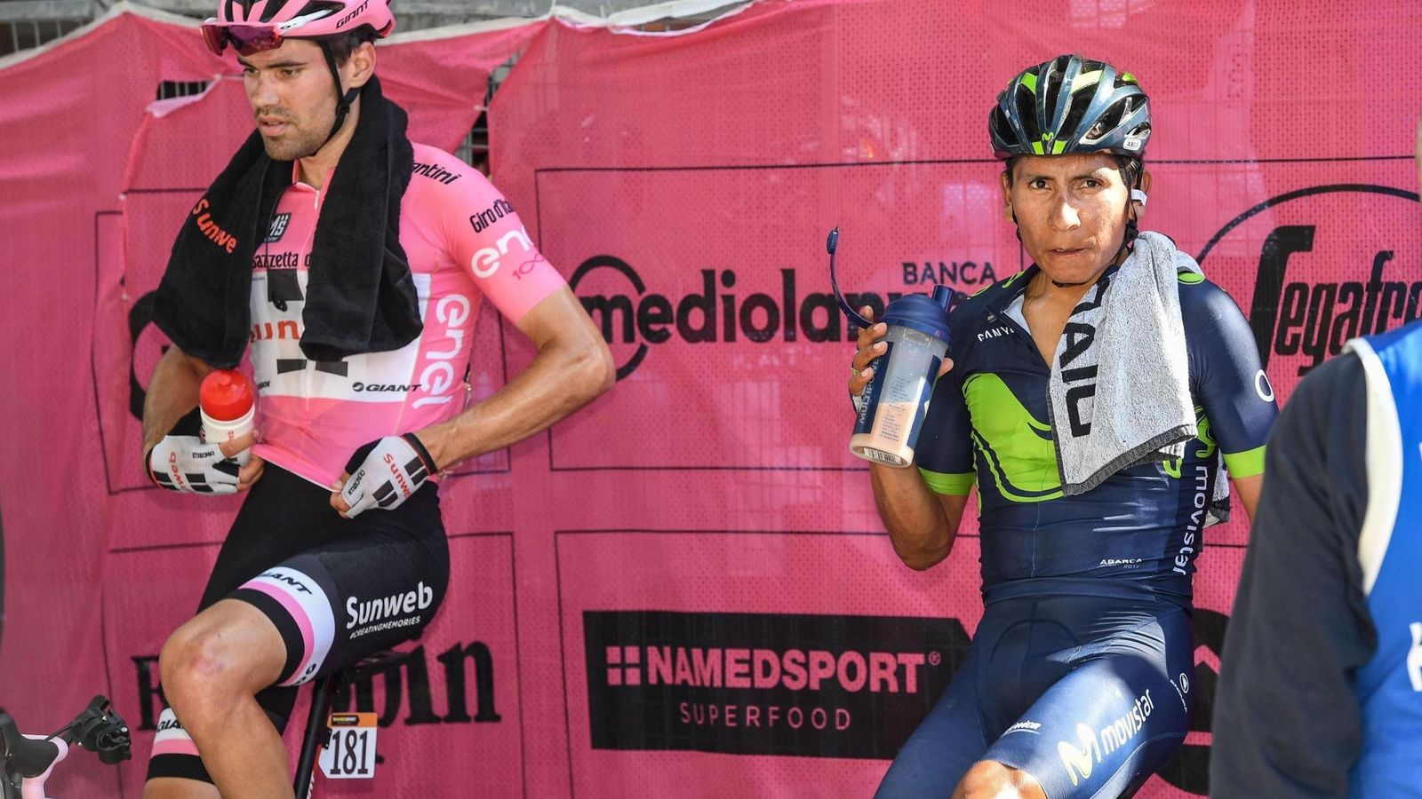 Foto: Tom Dumoulin (i) y Nairo Quintana (d) tras la etapa de este jueves en el Giro de Italia. (EFE)