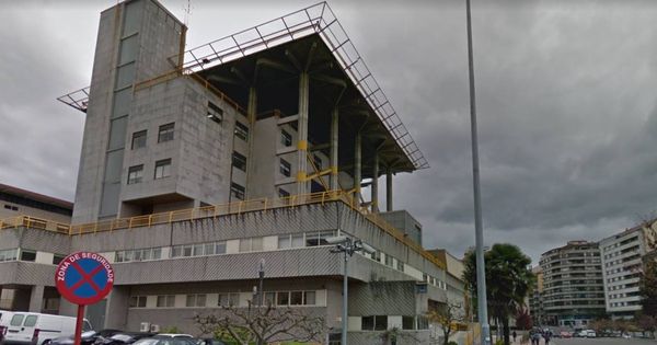 Foto: Una comisaría de Ourense. (Foto: Google Maps)
