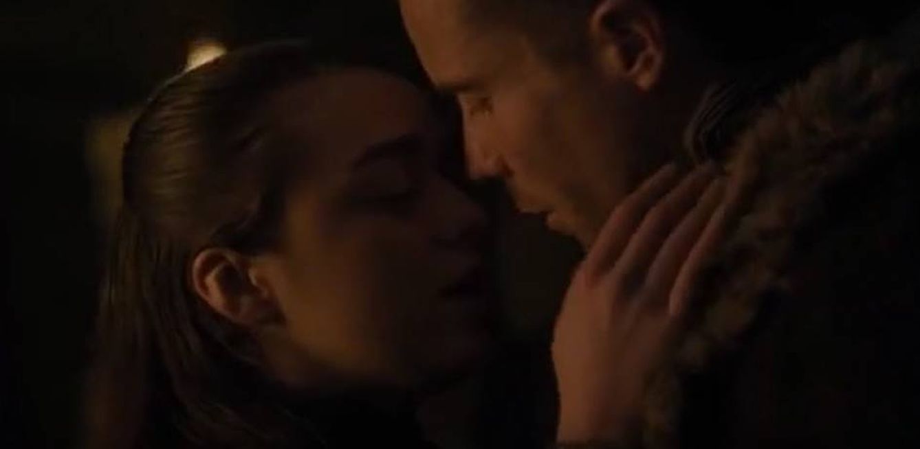 Arya y Gendry dan rienda suelta a su pasión. (HBO)