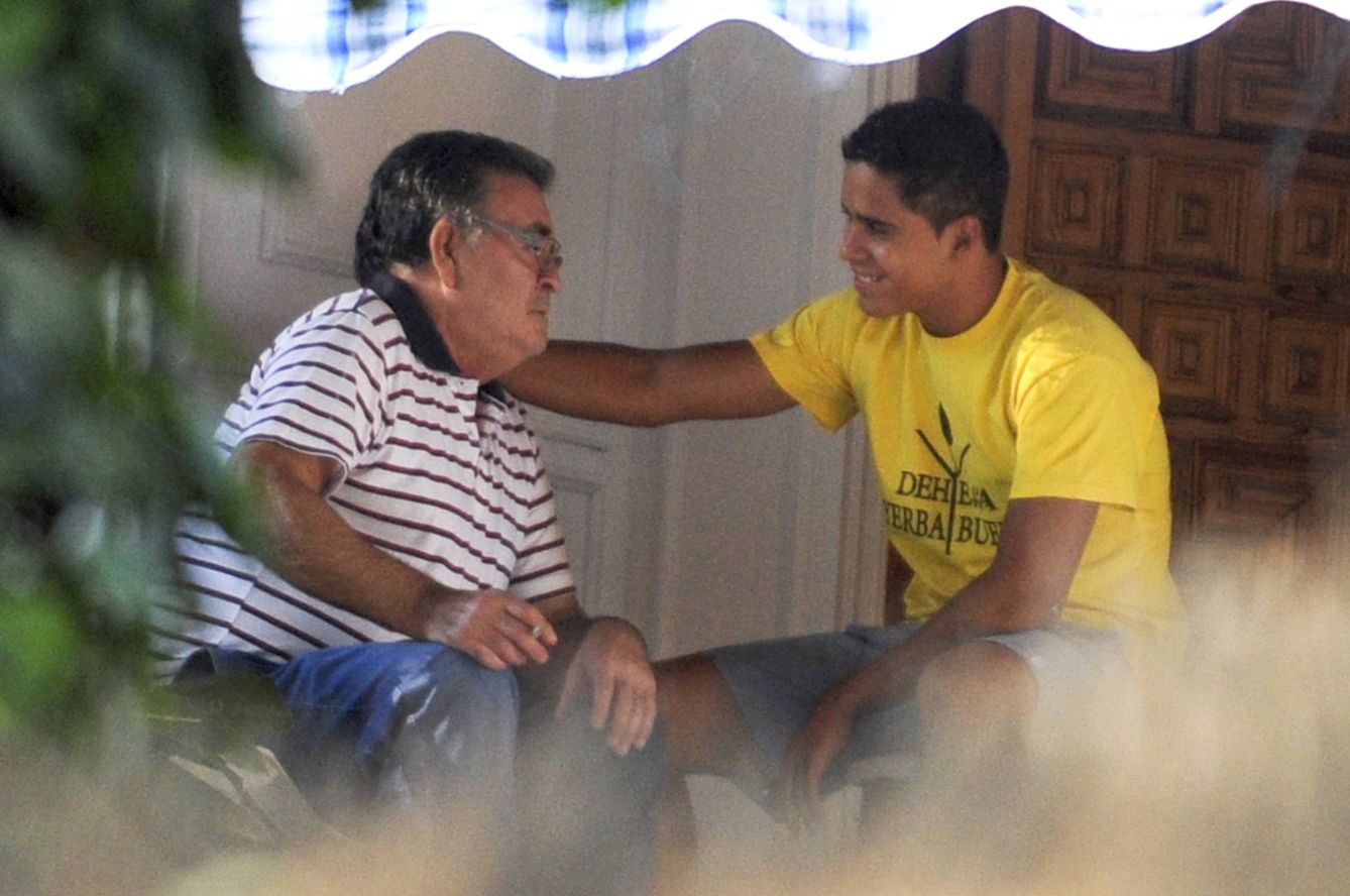 José Fernando con su tío Eugenio (Gtres)