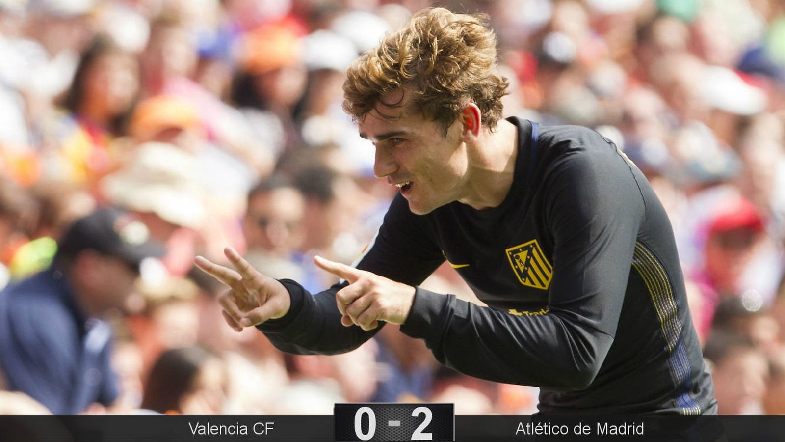 Foto: Griezmann hizo el gesto del '12' para dedicar su gol a Augusto (Miguel Ángel Polo/EFE).