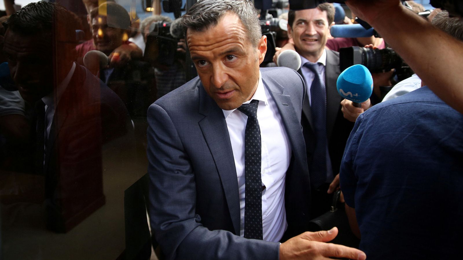 Foto: Jorge Mendes a su salida de los juzgados de Pozuelo de Alarcón (Madrid). (Reuters)