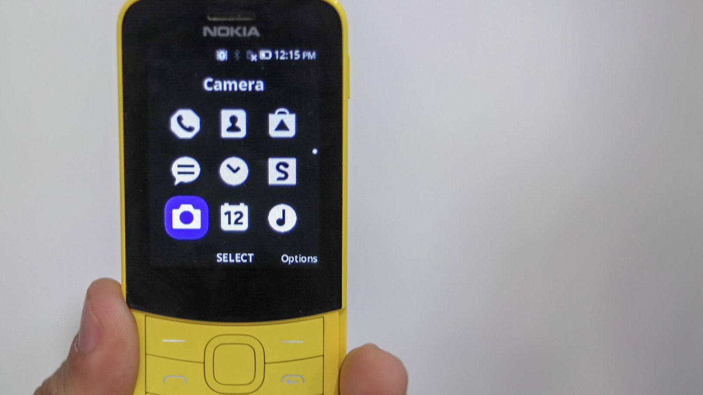 Los del Nokia 8110 son iconos de otro...¿siglo?. (M.Mcloughlin)