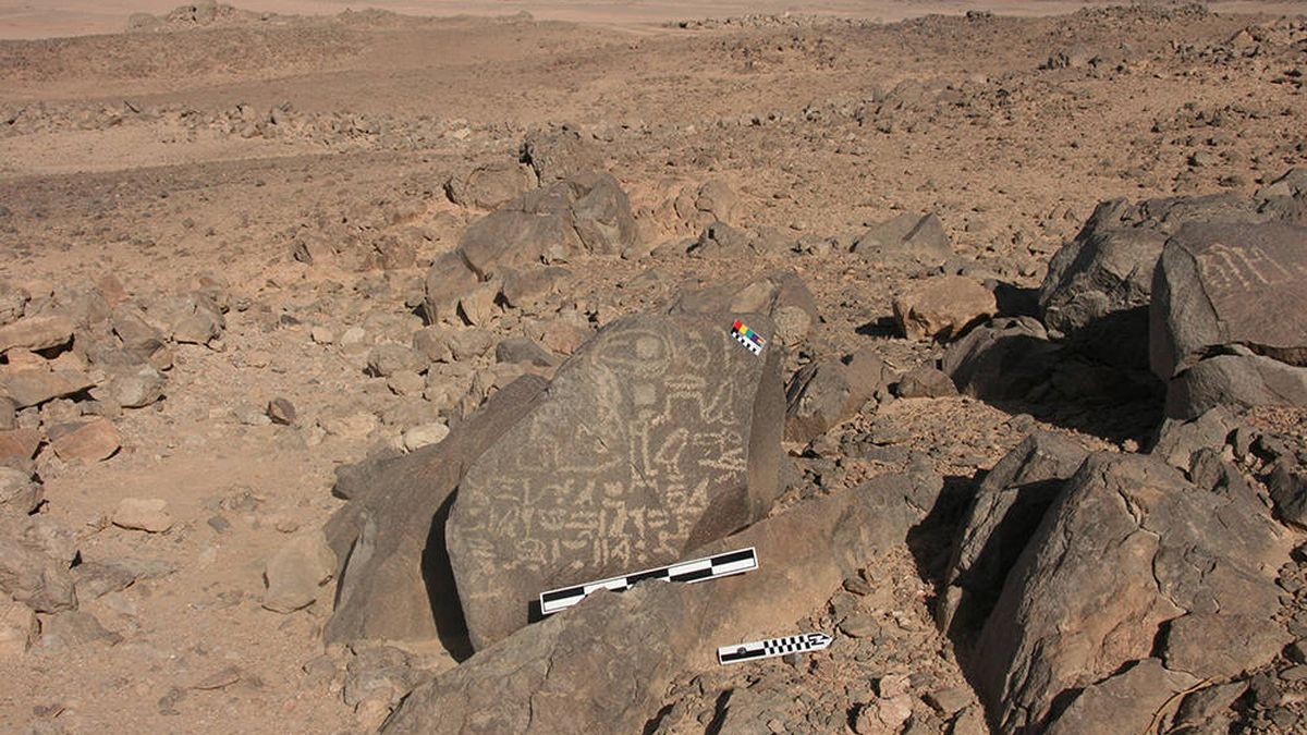 Encuentran 100 inscripciones ocultas en uno de los lugares más extraños de Egipto