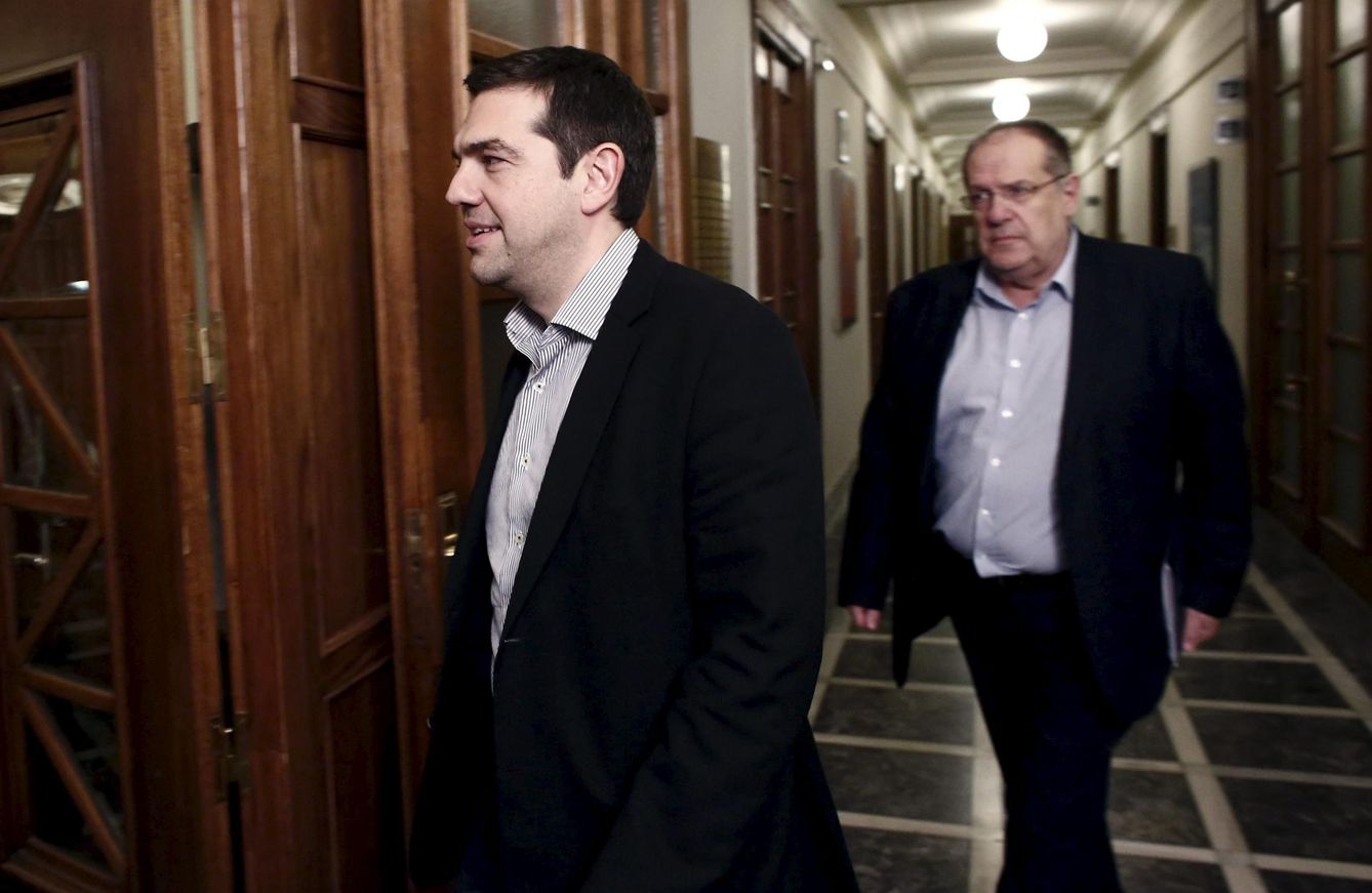 Foto: El primer ministro griego, Alexis Tsipras, llega a una reunión de su gabinete en Atenas (Reuters). 