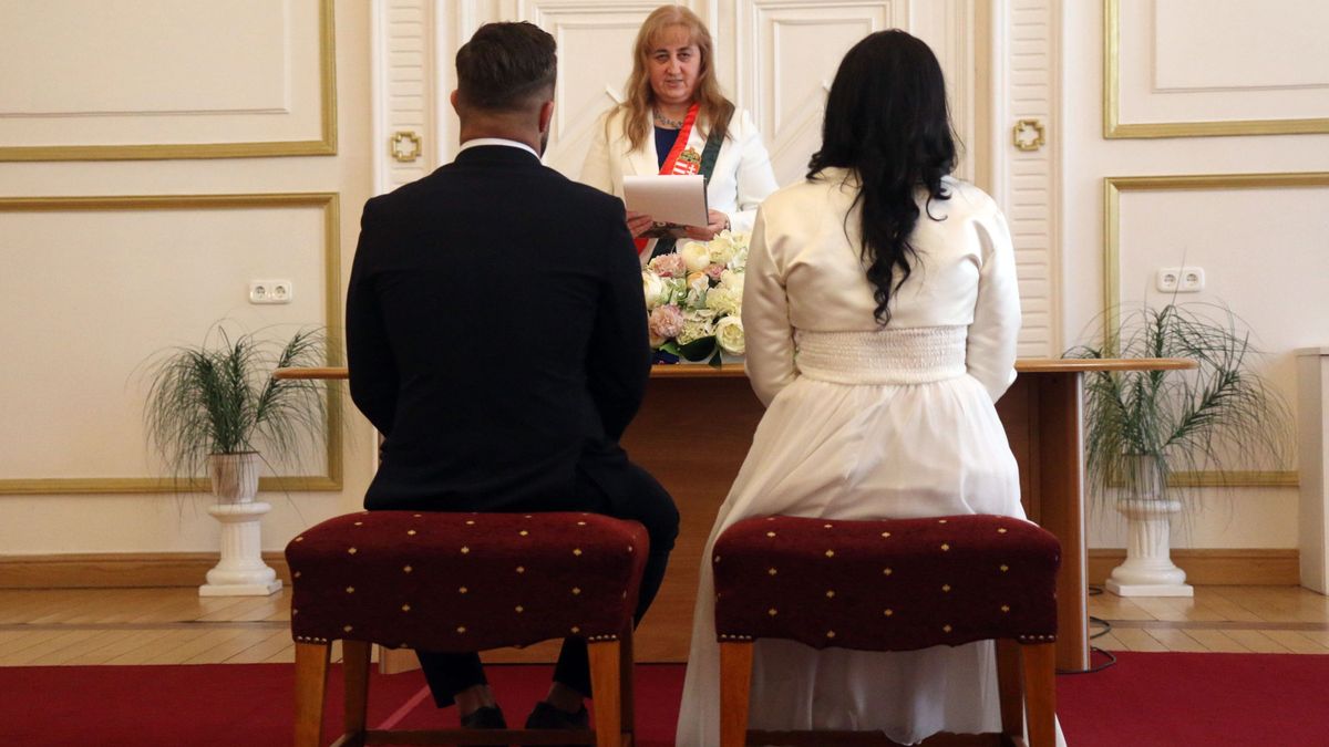 República Checa autoriza las bodas con un máximo de diez personas y con mascarillas