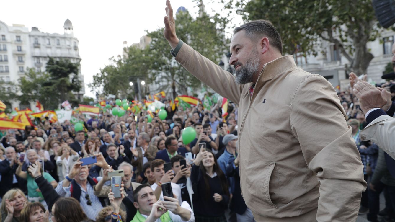 Foto: Abascal, en un acto electoral de Vox en Valencia. (EFE/Manuel Bruque)