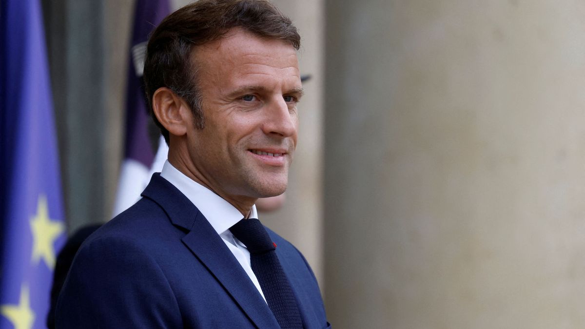 La justicia francesa estrecha su cerco a dos altos cargos de Macron