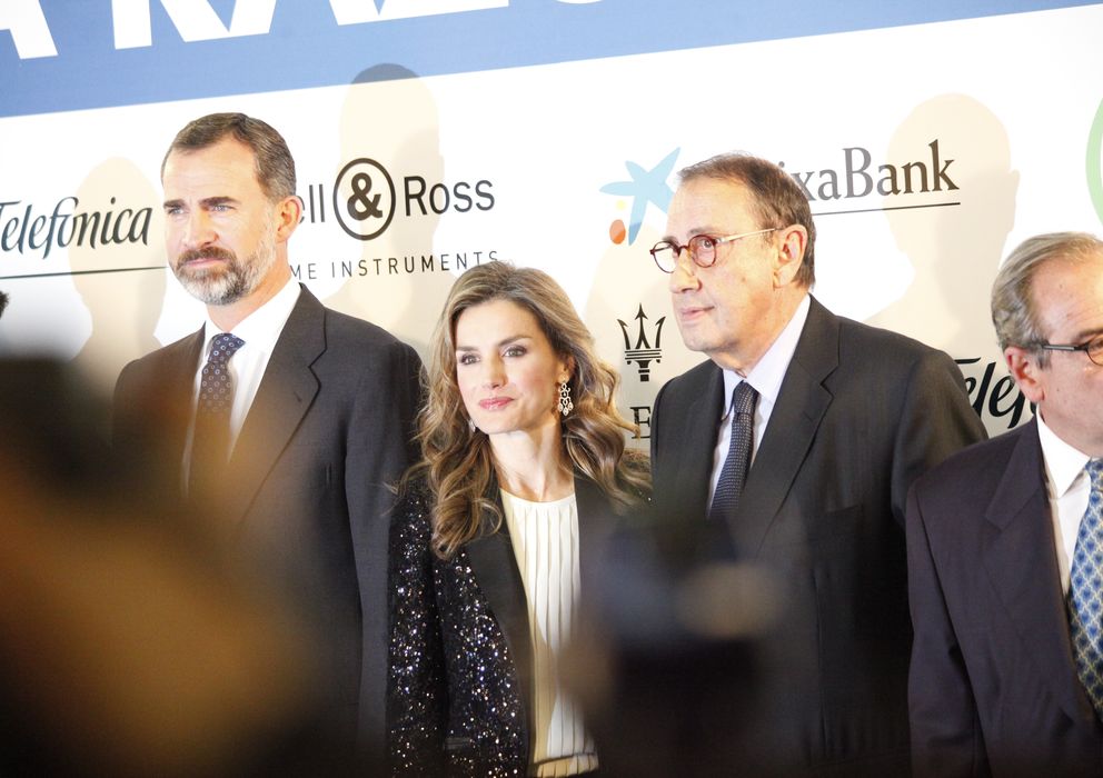 Foto: Los Príncipes de Asturias junto al presidente del diario 'La Razón', Mauricio Casals (E. Villarino)
