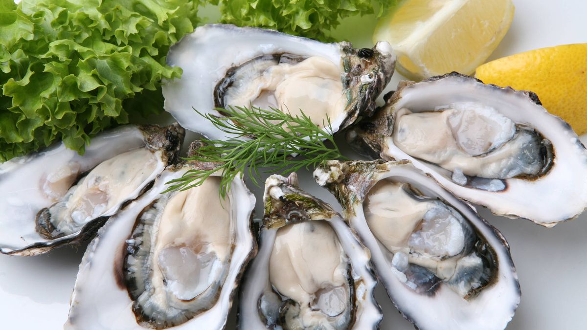 Se van a comer ostras en sus vacaciones y encuentran una perla de 4.000 euros