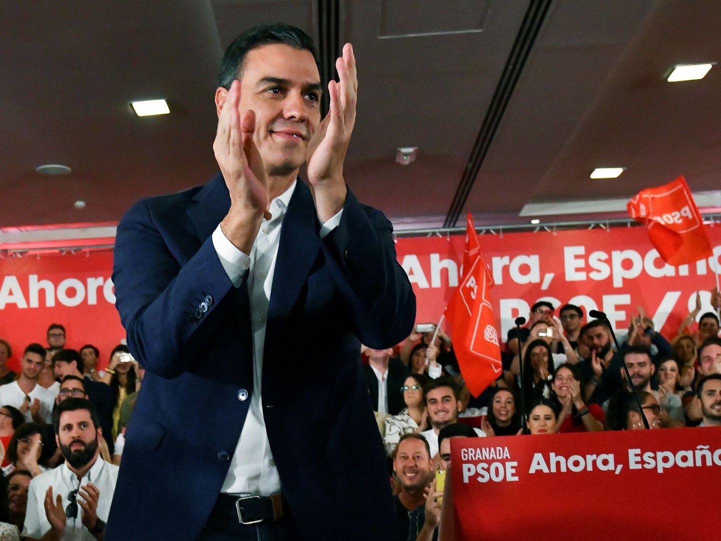 El líder socialista, Pedro Sánchez, en un acto en Granada. (EFE)