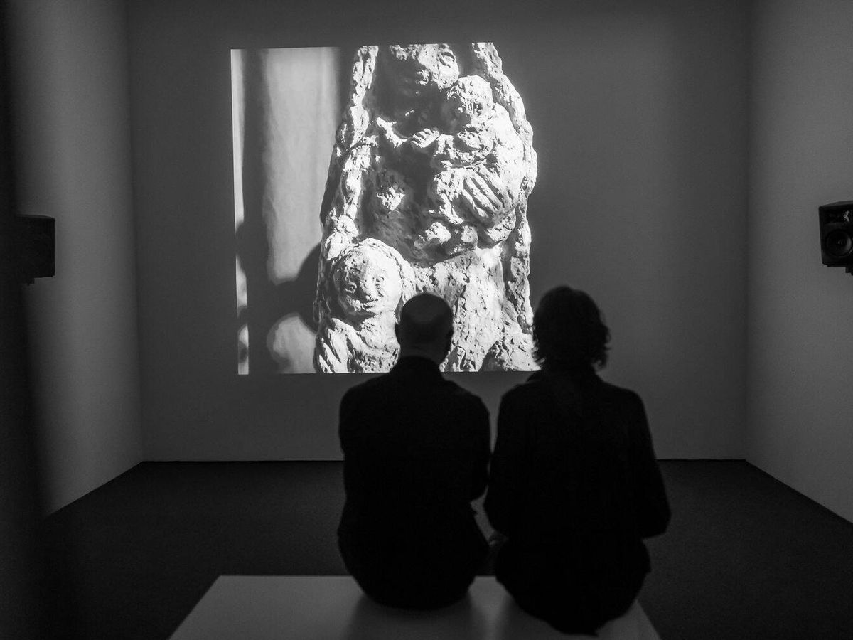 Foto: Visitantes de la exposición Cine de sensaciones en el Museum of the Moving Image de Nueva York. (Archivo Val del Omar)