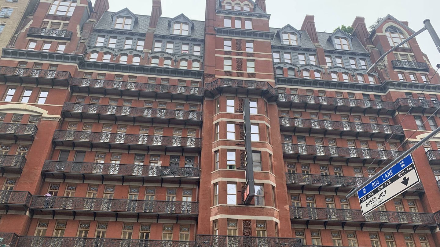 El edificio del Chelsea Hotel en Nueva York. (Irene Hdez. Velasco)