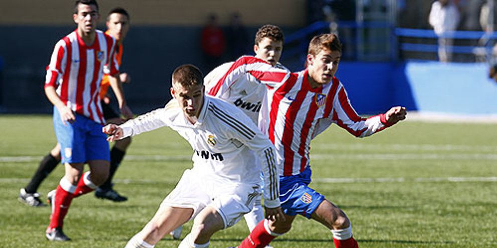 Foto: El Real Madrid 'lleva a juicio' al Atlético por el incidente vivido en el partido de juveniles