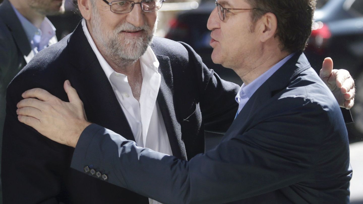 Rajoy y Feijóo en marzo. (Reuters)