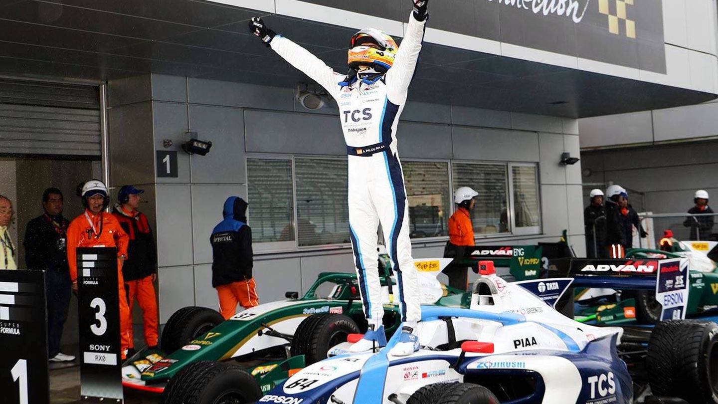 Alex Palou celebra su victoria en la Súper Fórmula en Fuji. (Álex Palou)