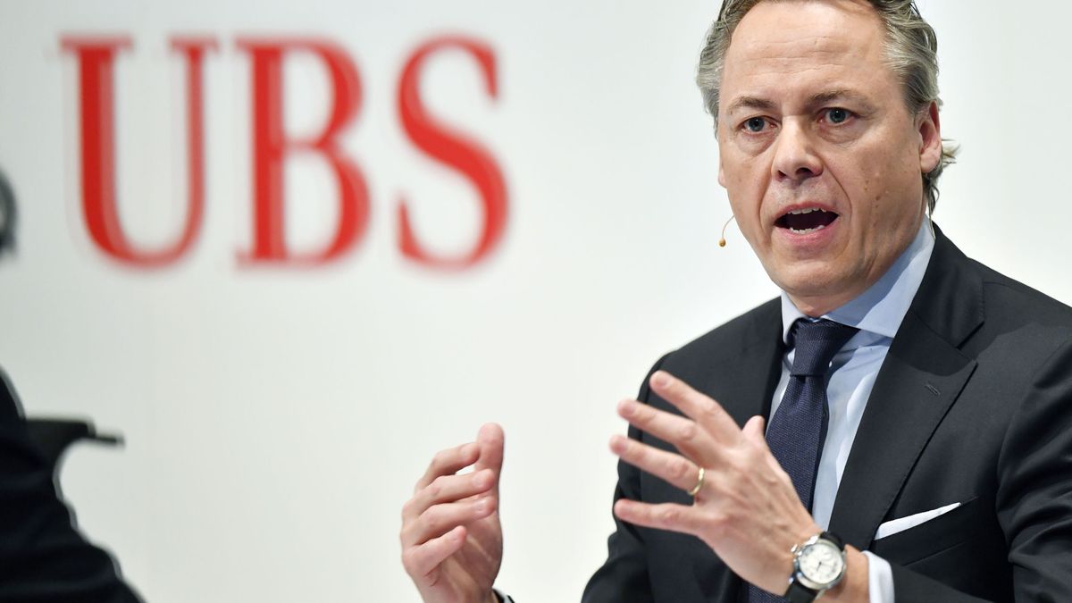 Swiss Re ficha al consejero delegado de UBS como próximo presidente