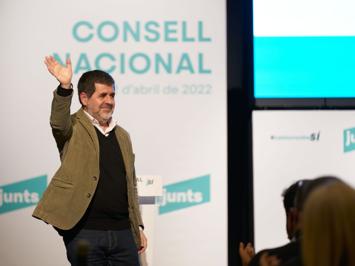 Foto: El secretario general de Junts per Catalunya, Jordi Sánchez (c). (EFE/Gabriel)