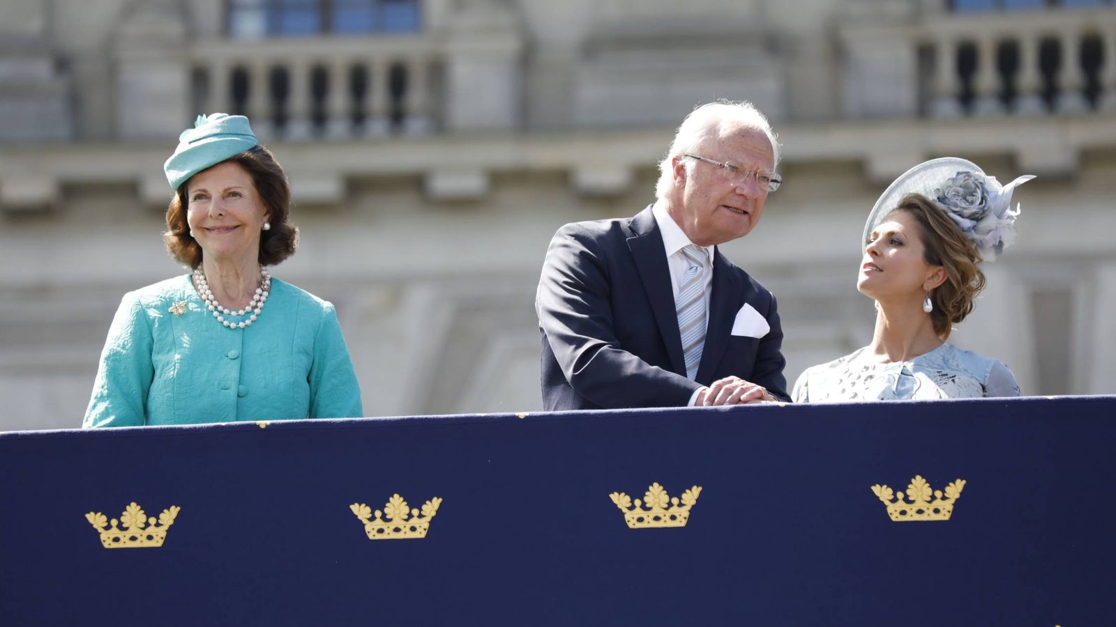 Foto: El rey Carlos Gustavo junto a su hija. (Cordon Press)