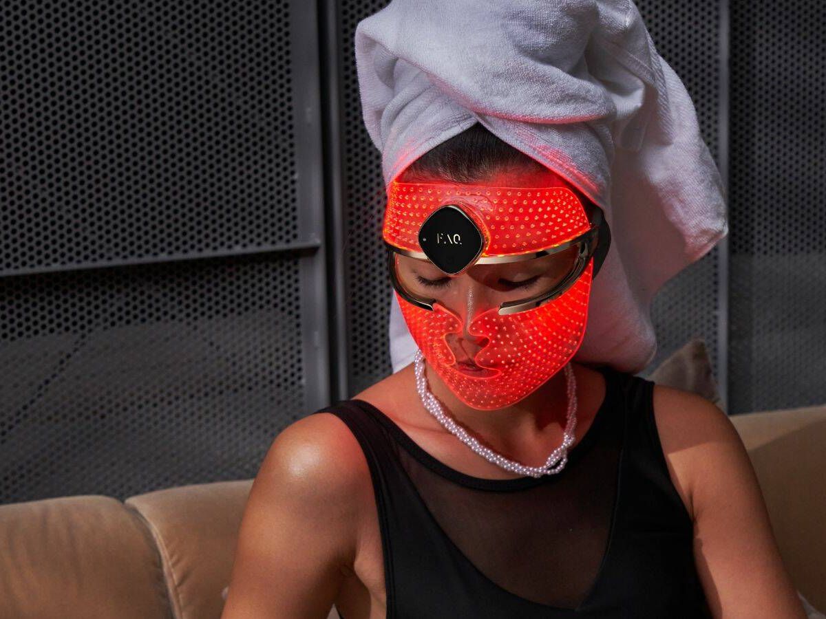 Foto: Ultraligera, multifacética y efectiva: así es la máscara led que dejará tu piel tersa y bonita (Cortesía de Foreo)