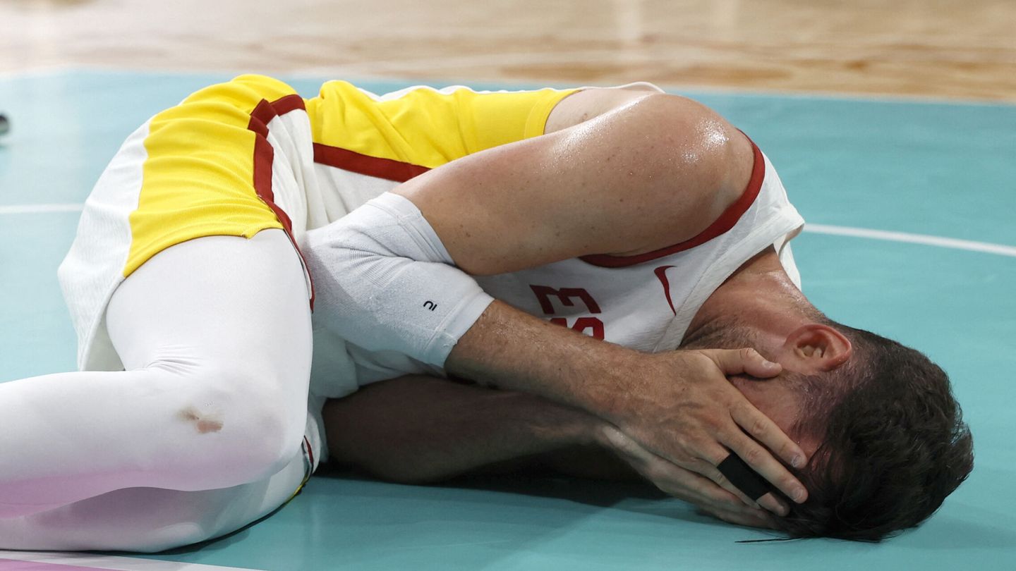 Rudy se duele del impacto. (Reuters/Evelyn Hockstein)