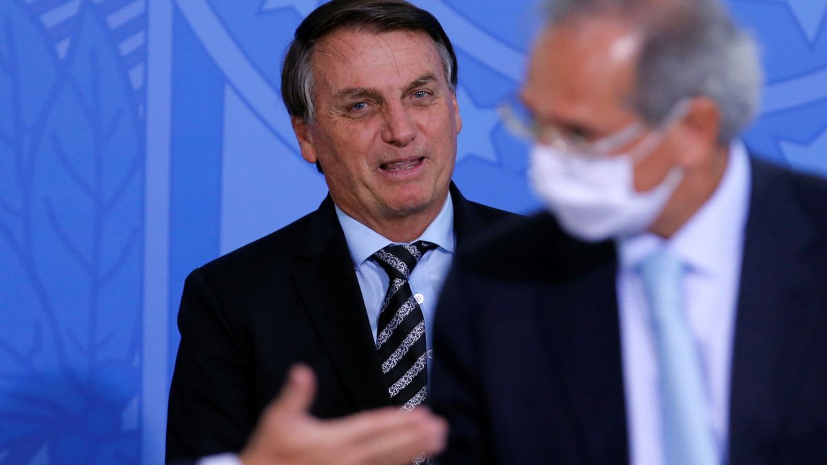 Bolsonaro niega la efectividad de la mascarilla: "Será el último tabú en caer"