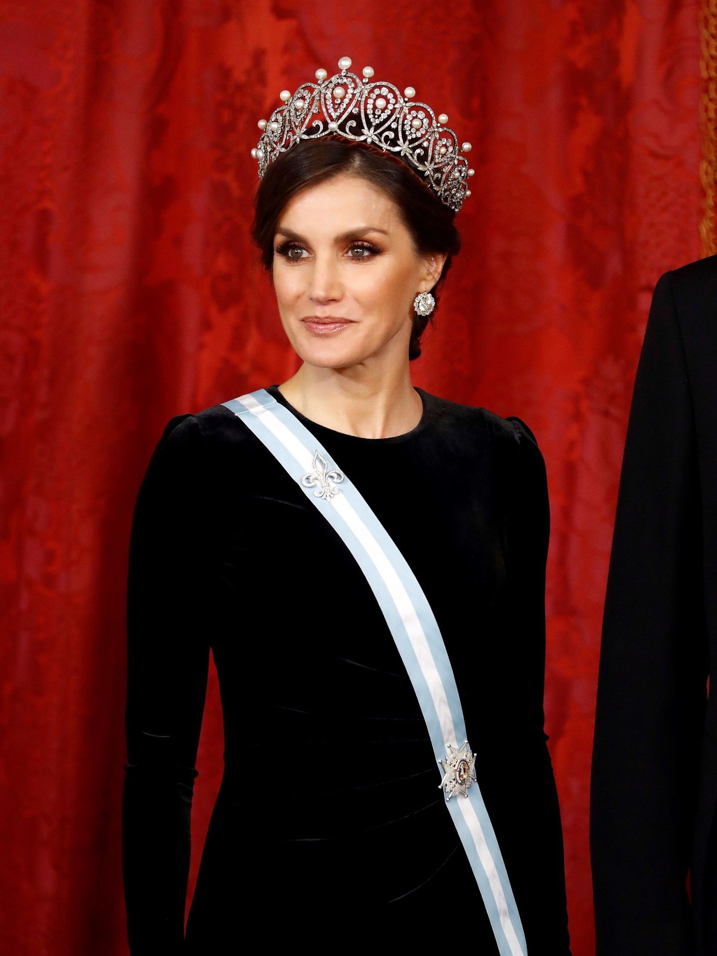La reina Letizia, con la tiara rusa en 2018. (EFE)