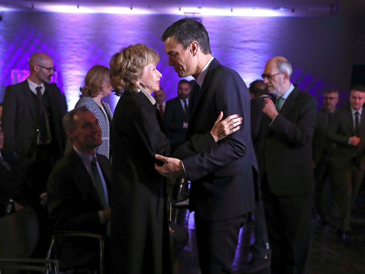 Foto: Pedro Sánchez, con la presidenta del Consejo de Estado, María Teresa Fernández de la Vega, el 20 de noviembre de 2018 en Madrid. (EFE)