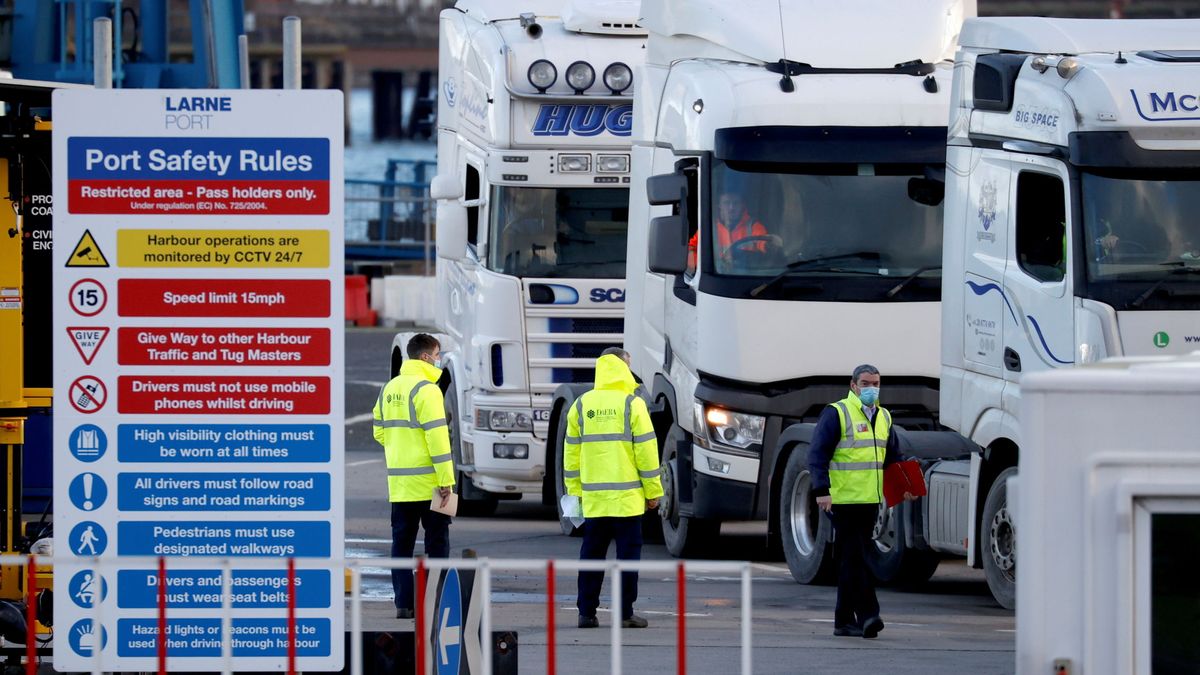 Suspenden los controles fronterizos en Irlanda del Norte por seguridad del personal 