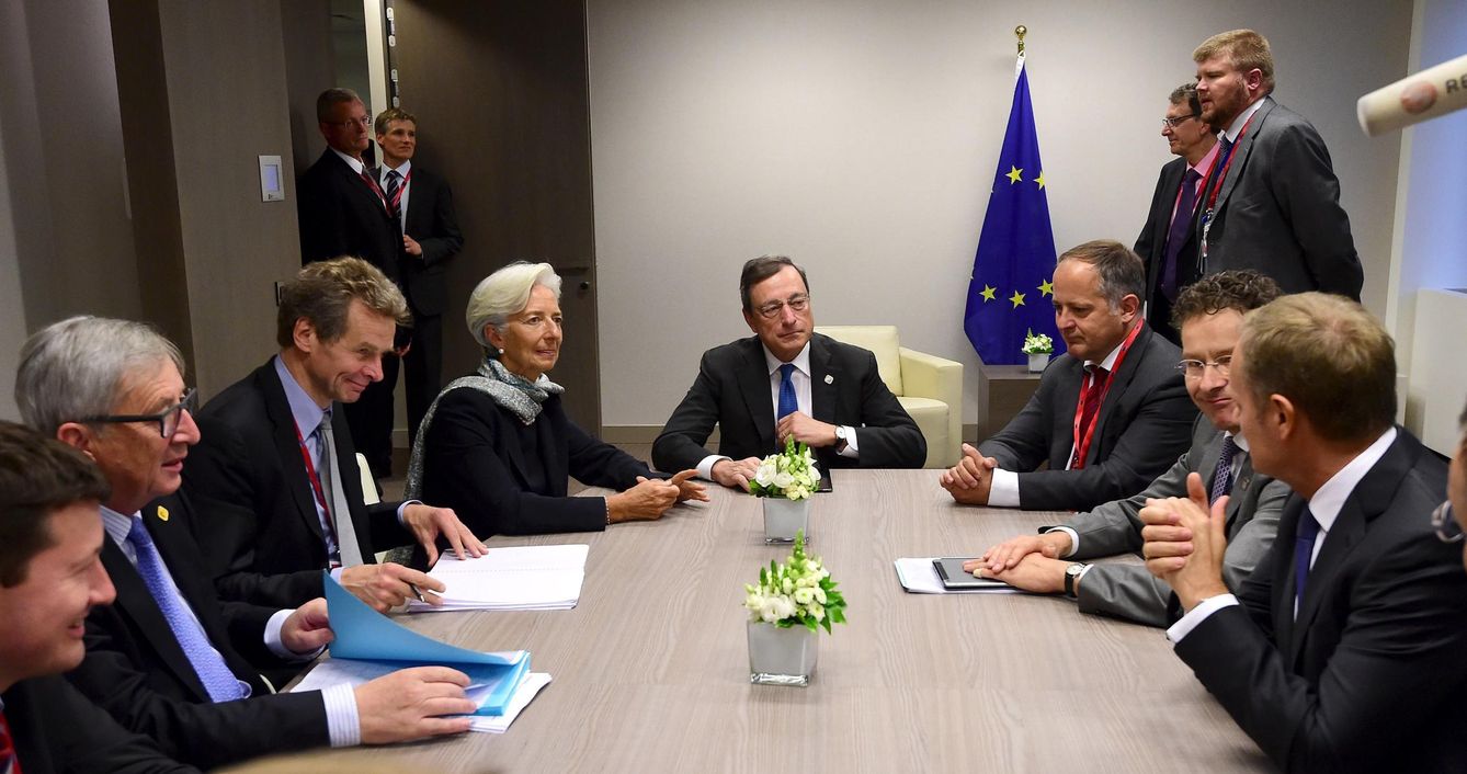 Foto: Jean Claude Juncker (2nd I), Christine Lagarde, Mario Draghi (C), Jeroen Dijsselbloem (2nd D) y Donald Tusk durante la reunión en Bruselas (Reuters).