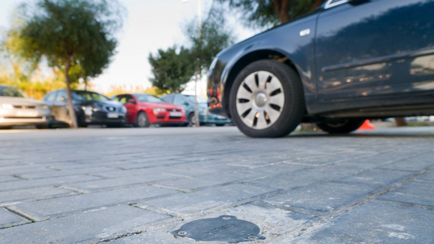 Cellnex desarrolla sensores para monitorizar la ocupación de los aparcamientos.