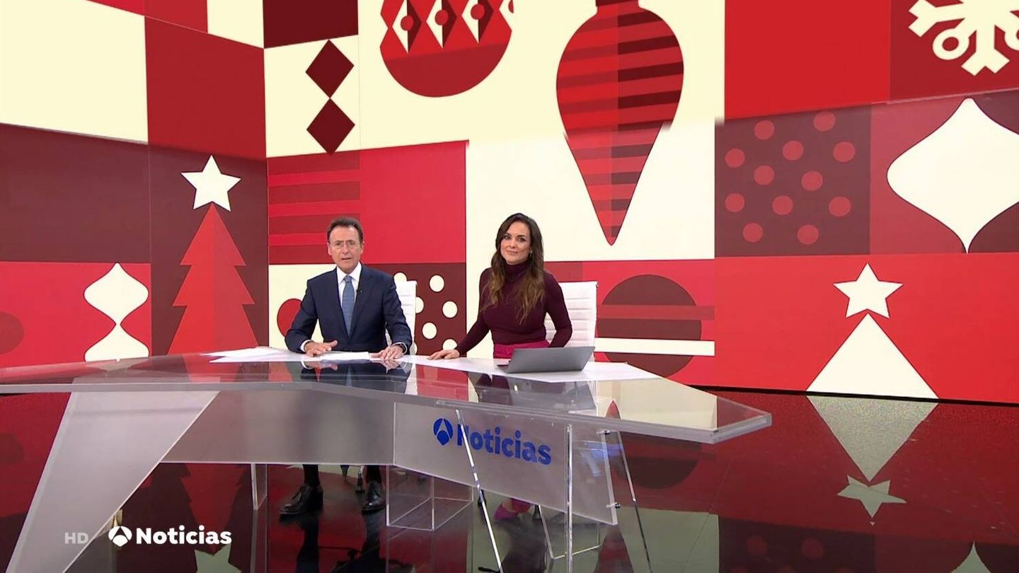 Matías Prats y Mónica Carrillo en 'Antena 3 Noticias'. (Atresmedia)