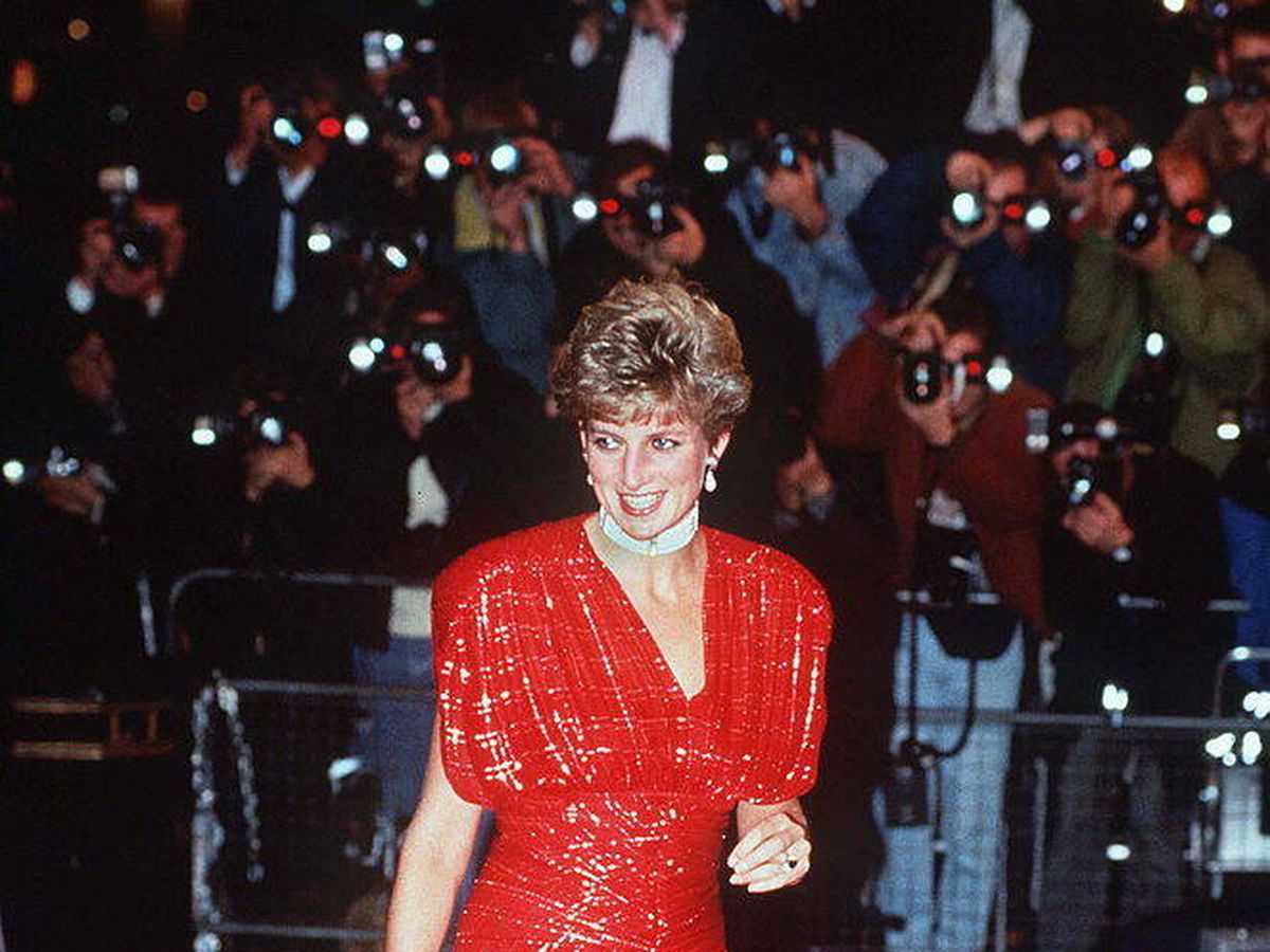 Foto: Lady Di, en 1991, luciendo el vestido que se subasta. (Getty)