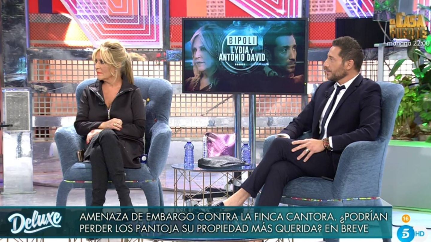 Lydia Lozano y Antonio David, en 'Sábado Deluxe'. (Telecinco).