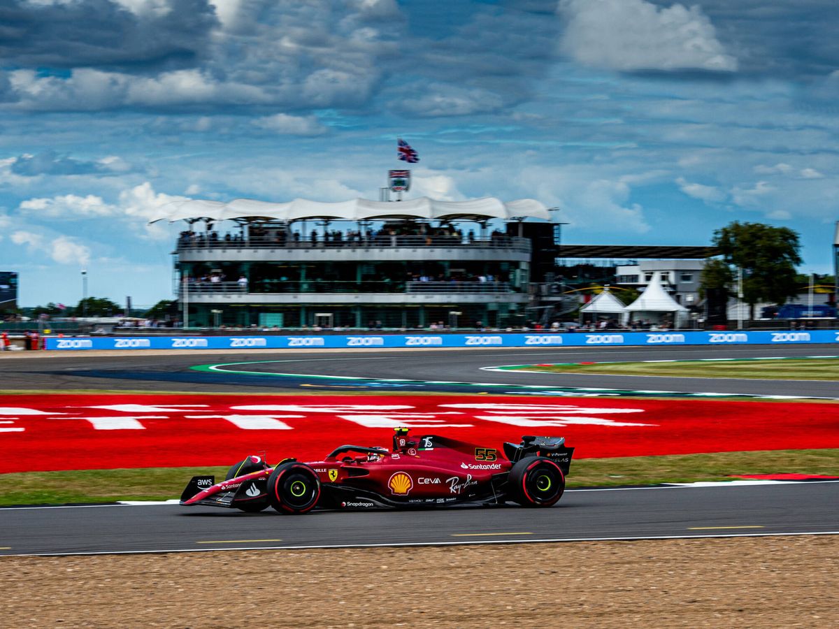 Foto: Sainz fue el más rápido durante la primera jornada en Silverstone. (Scuderia Ferrari)