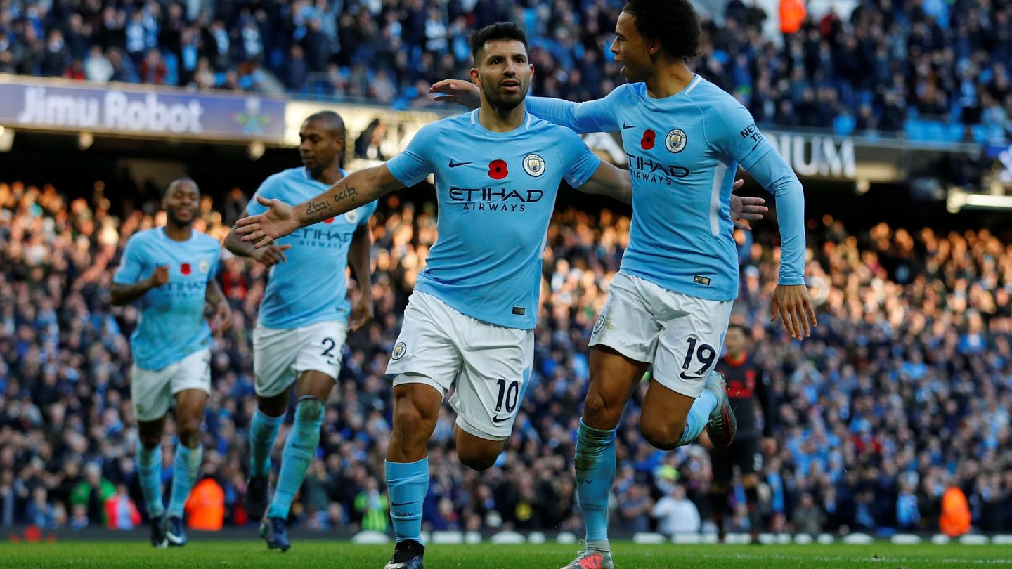 El Kun Agüero lidera el ataque del Manchester City con 10 goles en lo que va de temporada. (Reuters)