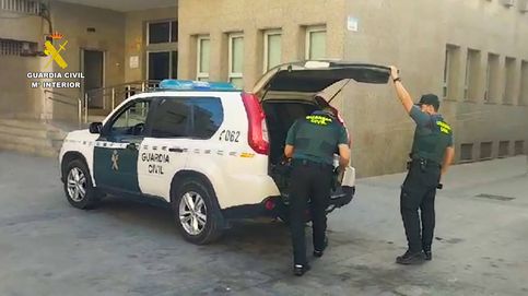 Noticia de Investigan la muerte de un hombre en una avenida de Roquetas de Mar (Almería)
