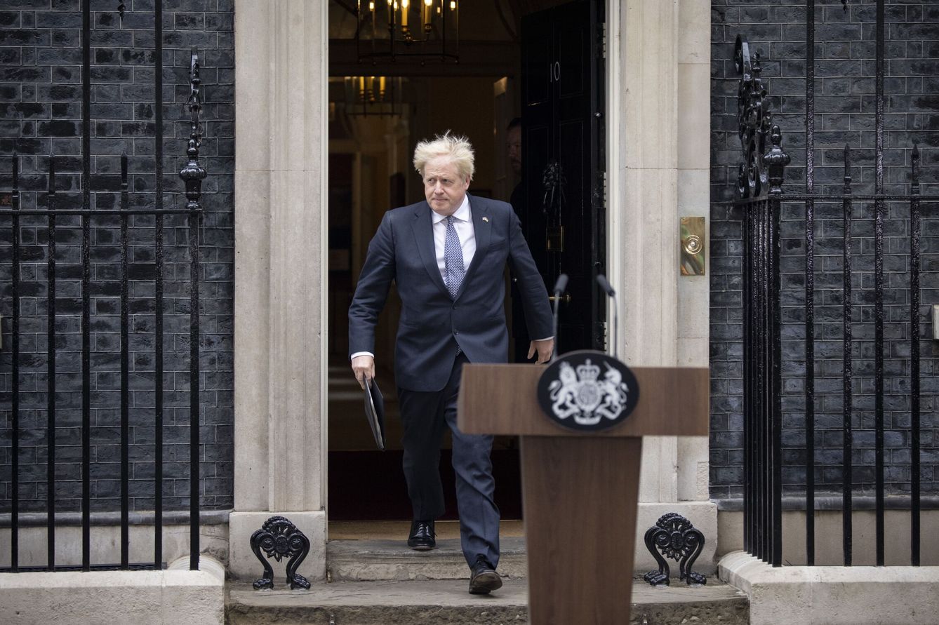 Boris Johnson anuncia su dimisión en Downing Street, Londres. (EFE/Tolga Akmen)