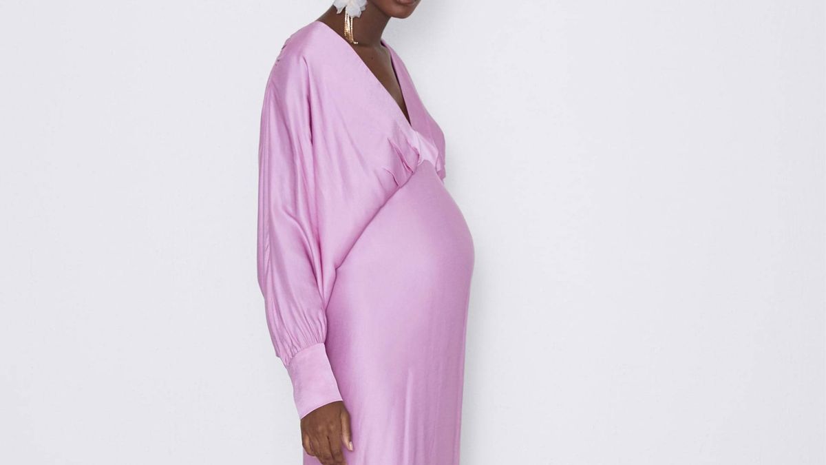 El vestido perfecto para un evento, bonito, de tendencia y para embarazadas, es de Zara