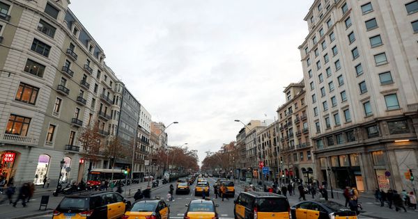 Foto: Los taxistas vuelven a bloquear Barcelona. (Reuters)