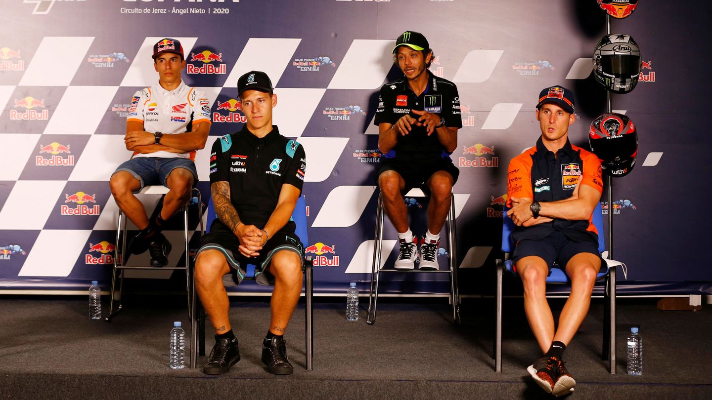 Marc Márquez y Valentino Rossi, durante una rueda de prensa. (Reuters/Marcelo del Pozo)