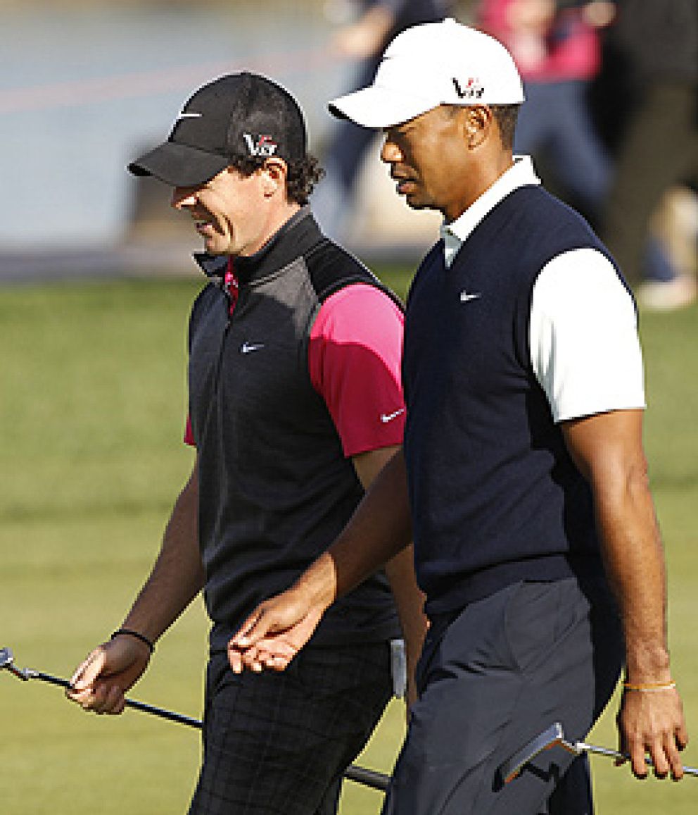 Foto: McIlroy y Tiger Woods decepcionan en el estreno de Abu Dhabi