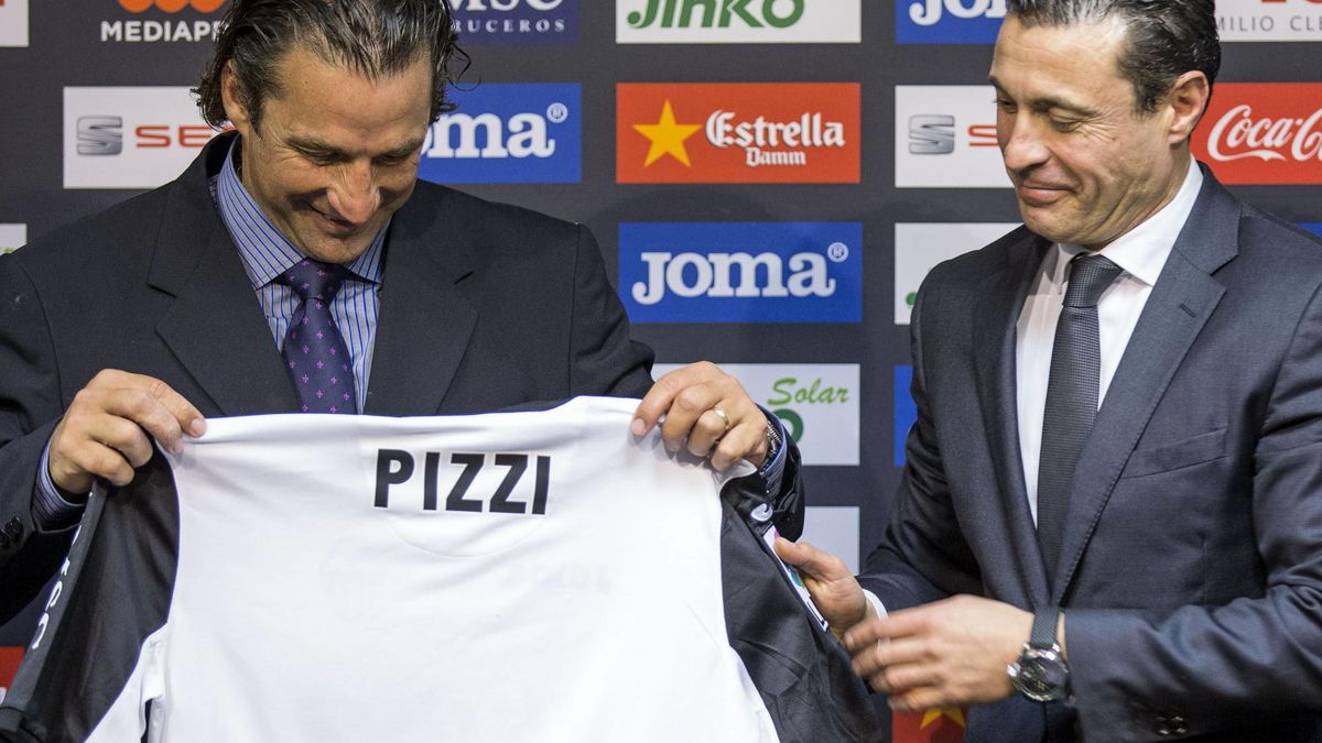 Pizzi no exige fichajes, pero sabe que el Valencia está obligado a reforzar la plantilla