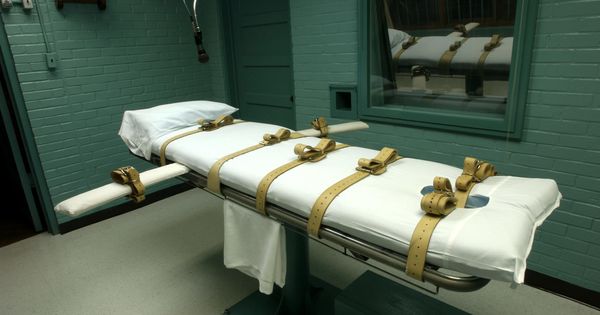 Foto: Cámara de la muerte con la camilla donde se aplica la inyección letal al condenado a muerte en EEUU. (EFE)