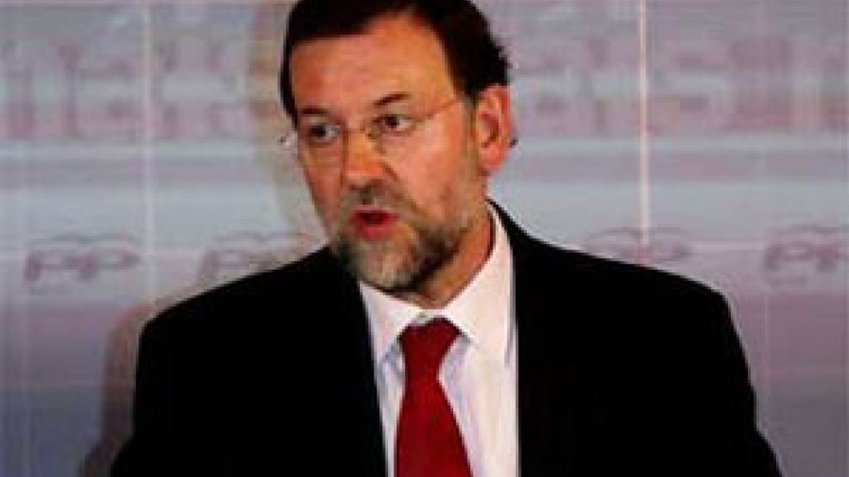 Mariano Rajoy rechaza la rebaja salarial del 1% que pide la CEOE y culpa al Gobierno de la ruptura del diálogo social